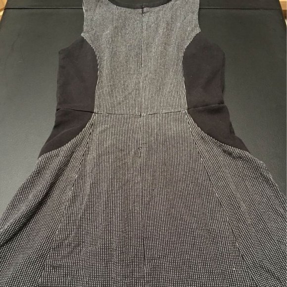 Gap Grey&Black Womens dress - Picture 2 of 3